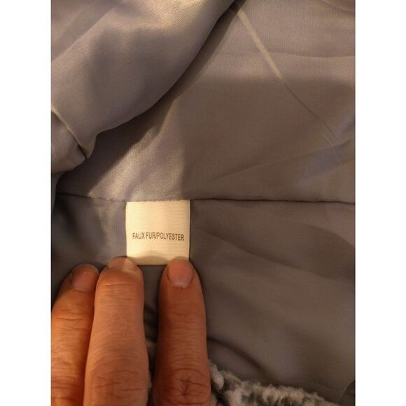 Jess Lea outdoorsy Logan look  faux fur polyester vest light green small - Picture 11 of 11